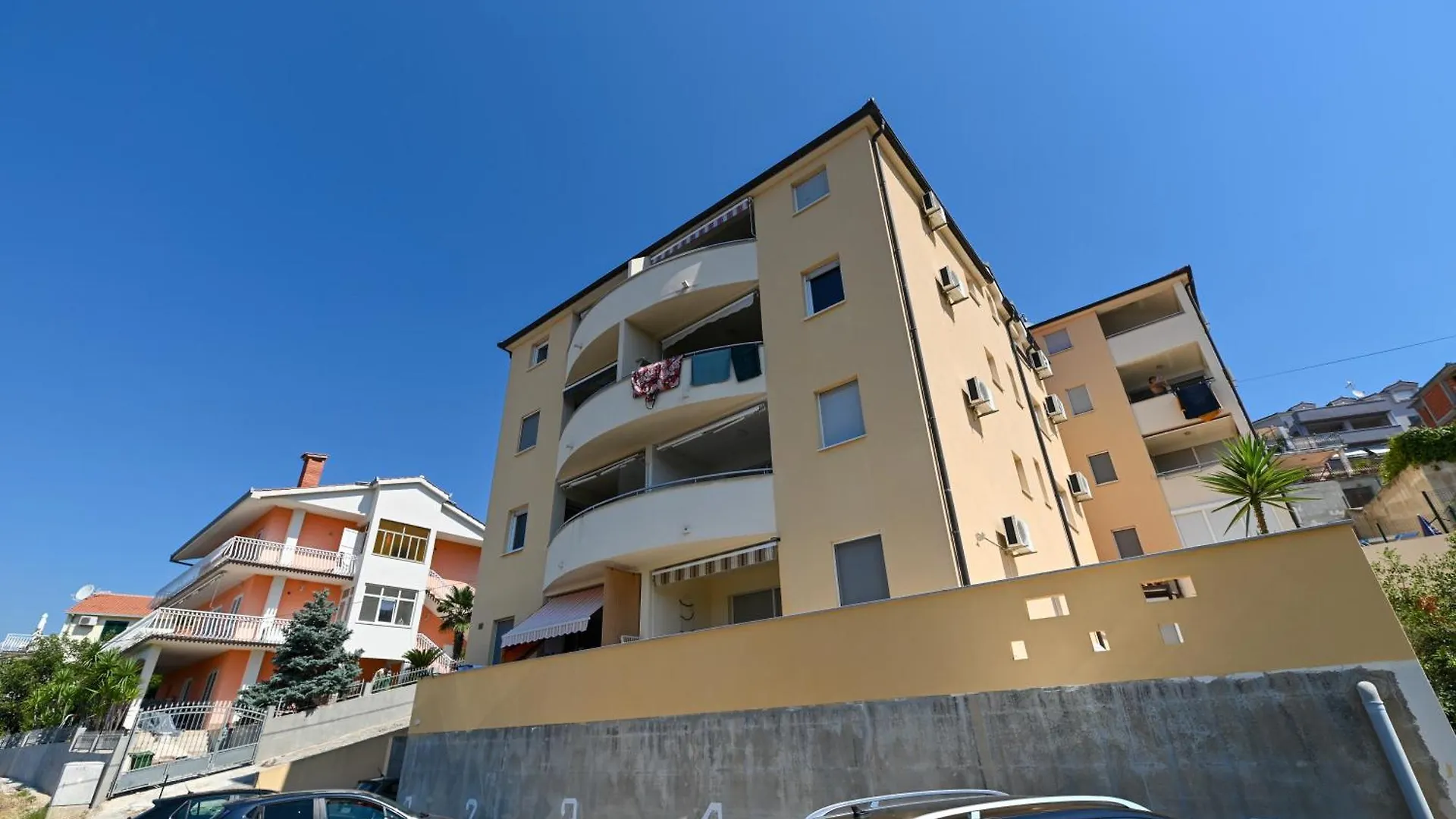 Sunny Place With Sea View 0*, Trogir