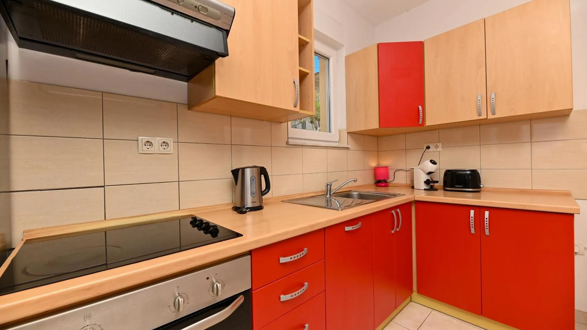 Sunny Place With Sea View Apartman Trogir