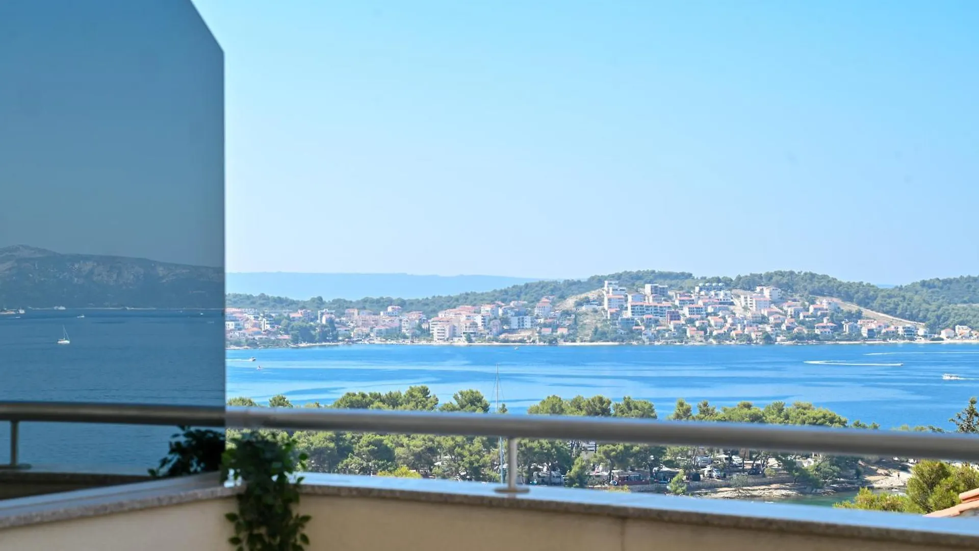 Sunny Place With Sea View Trogir