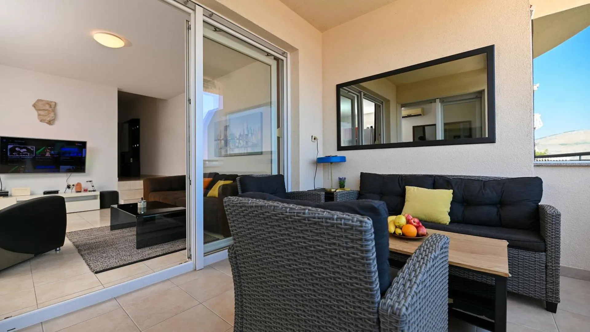 Apartment Sunny Place With Sea View Trogir